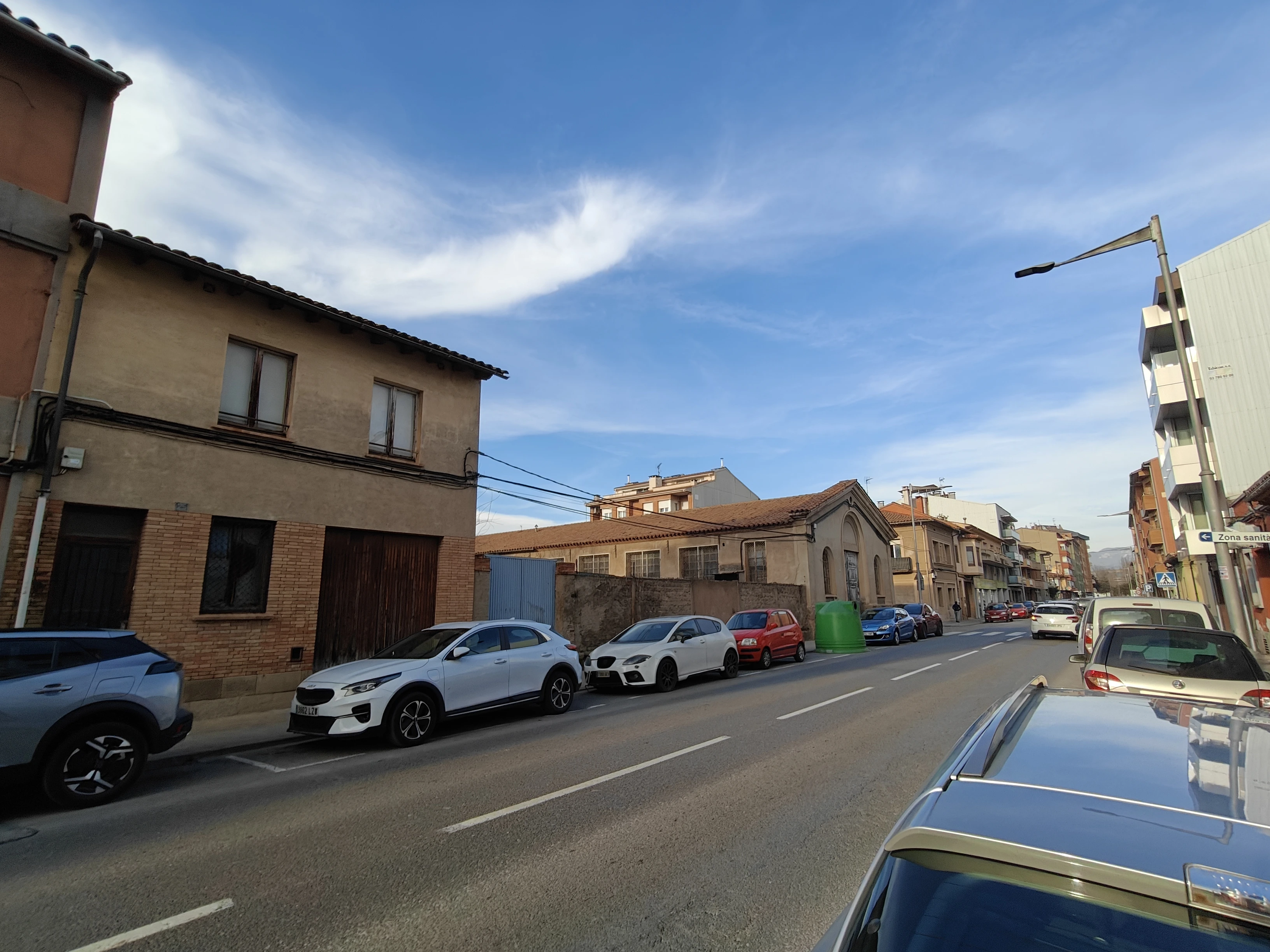 The house and courtyard adjacent to the warehouse